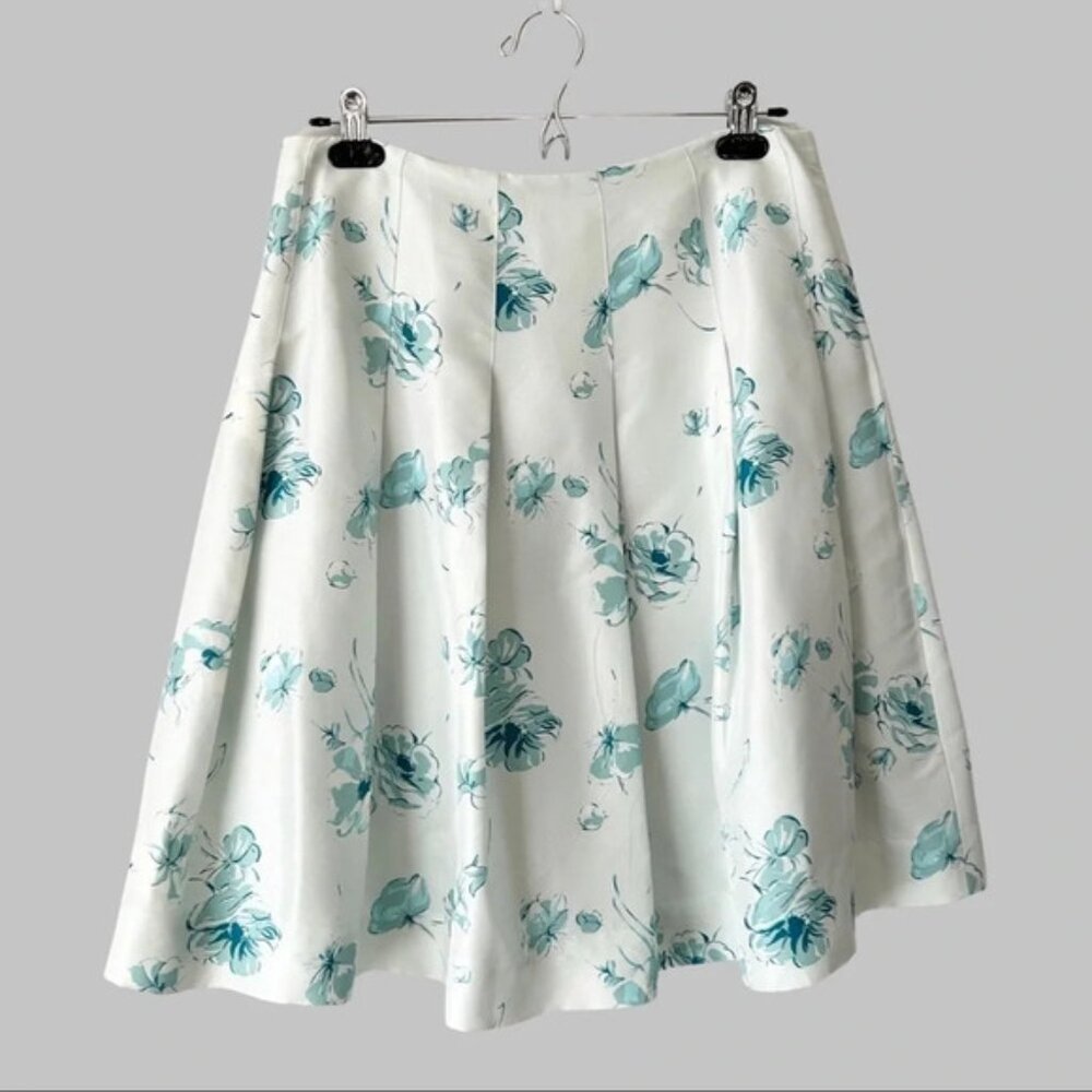 Banana Republic Pure Silk Floral A-Line Pleated Knee-Length Skirt - Picture 2 of 16